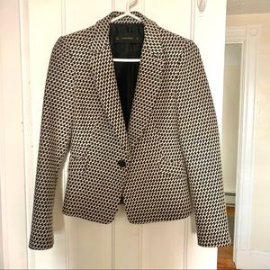 Zara black and white fitted blazer